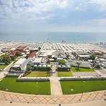 Baya - In Centro, Sul Mare Milano Marittima