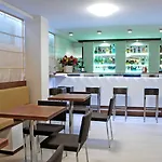 Baya - In Centro, Sul Mare Otel Milano Marittima