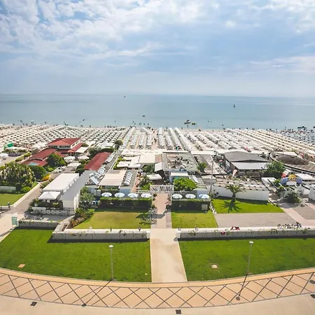 Baya - In Centro, Sul Mare Milano Marittima