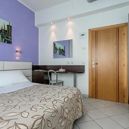 Baya - In Centro, Sul Mare 3* Milano Marittima