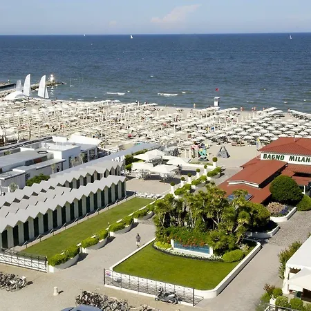 Baya - In Centro, Sul Mare 3* Milano Marittima