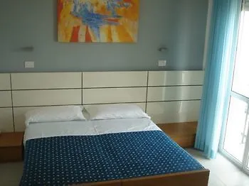 Baya - In Centro, Sul Mare מילאנו מריטימה